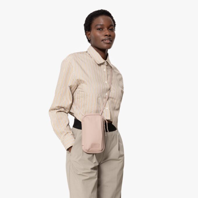 CNNCT F POUCH