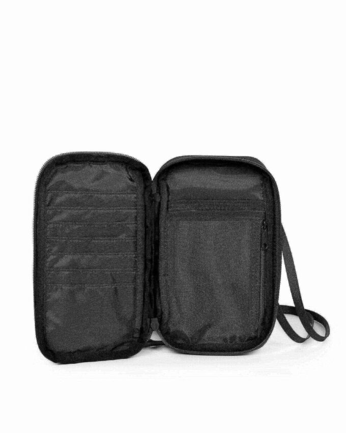CNNCT F POUCH